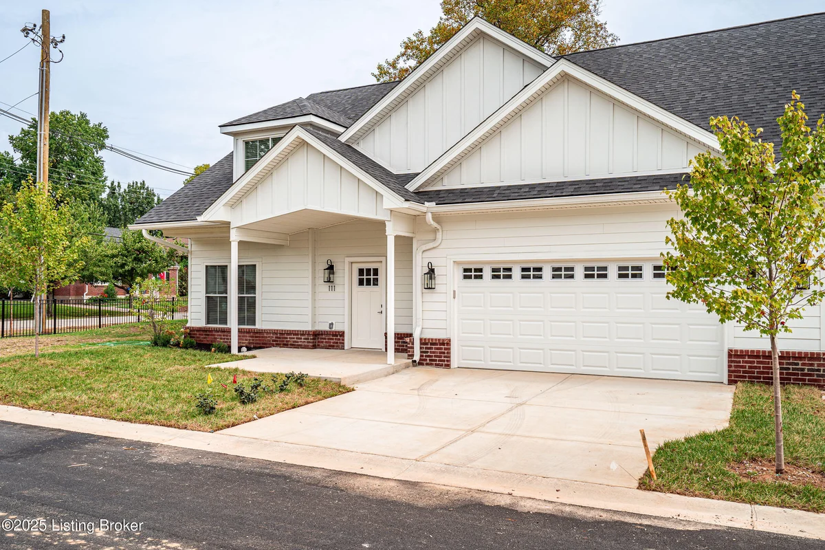 111 Wellston Pl - Main photo