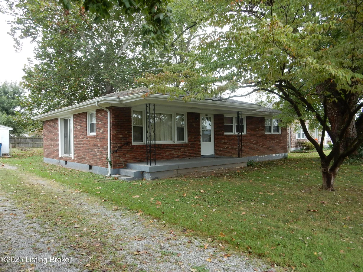 142 Short St - Main photo