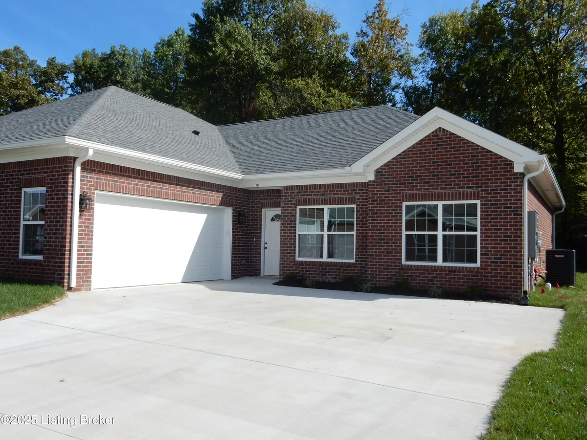 178 Bullitt Creek Dr - Main photo