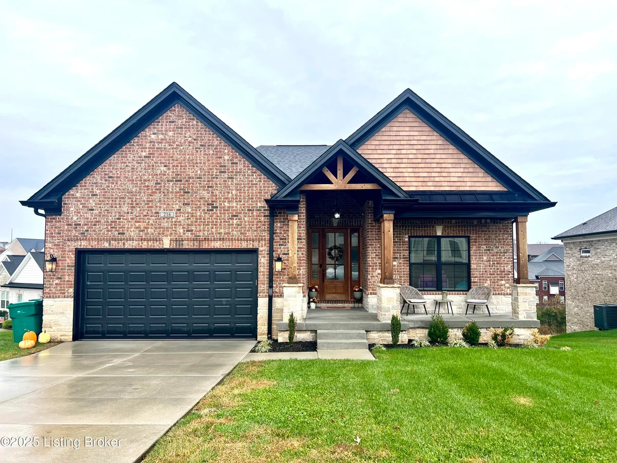 216 Bischoff Way - Main photo