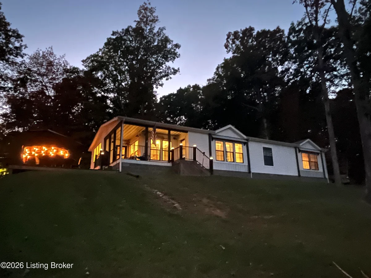 236 Lynwood Dr - Main photo