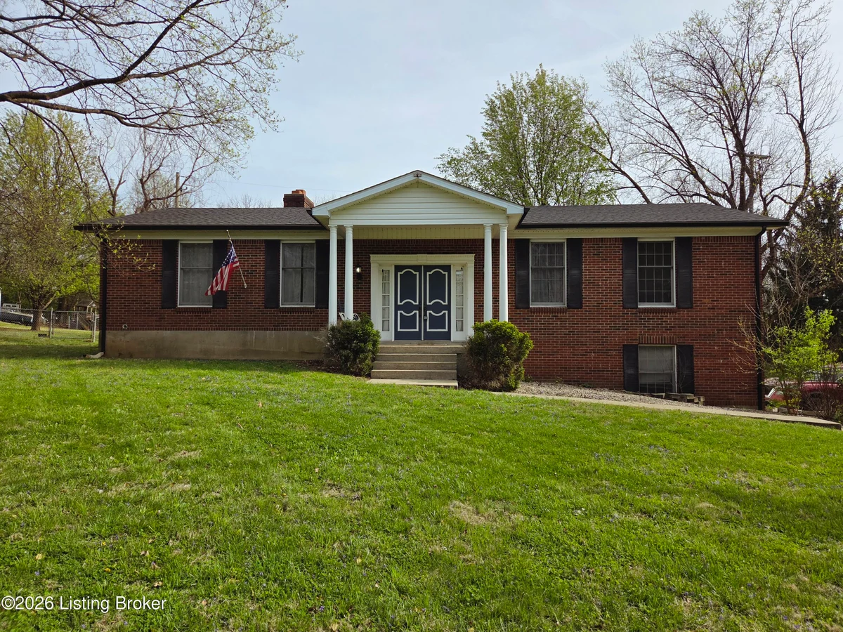 1689 Boston Rd - Main photo