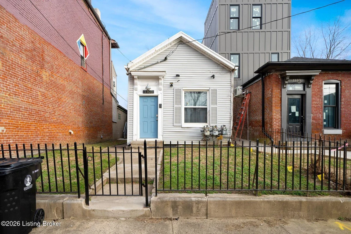 1103 Logan St - Main photo