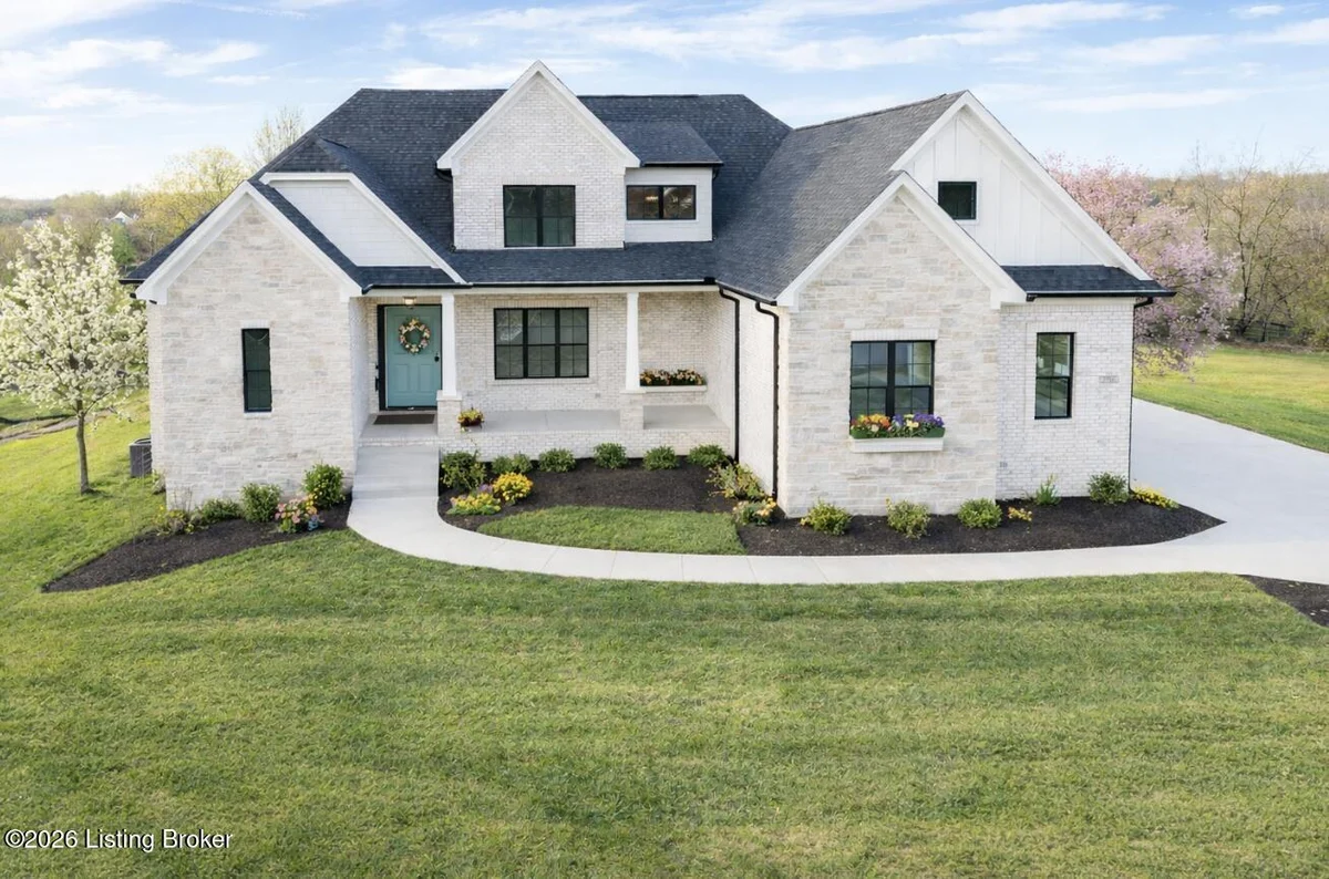 2716 Adenmore Ct - Main photo