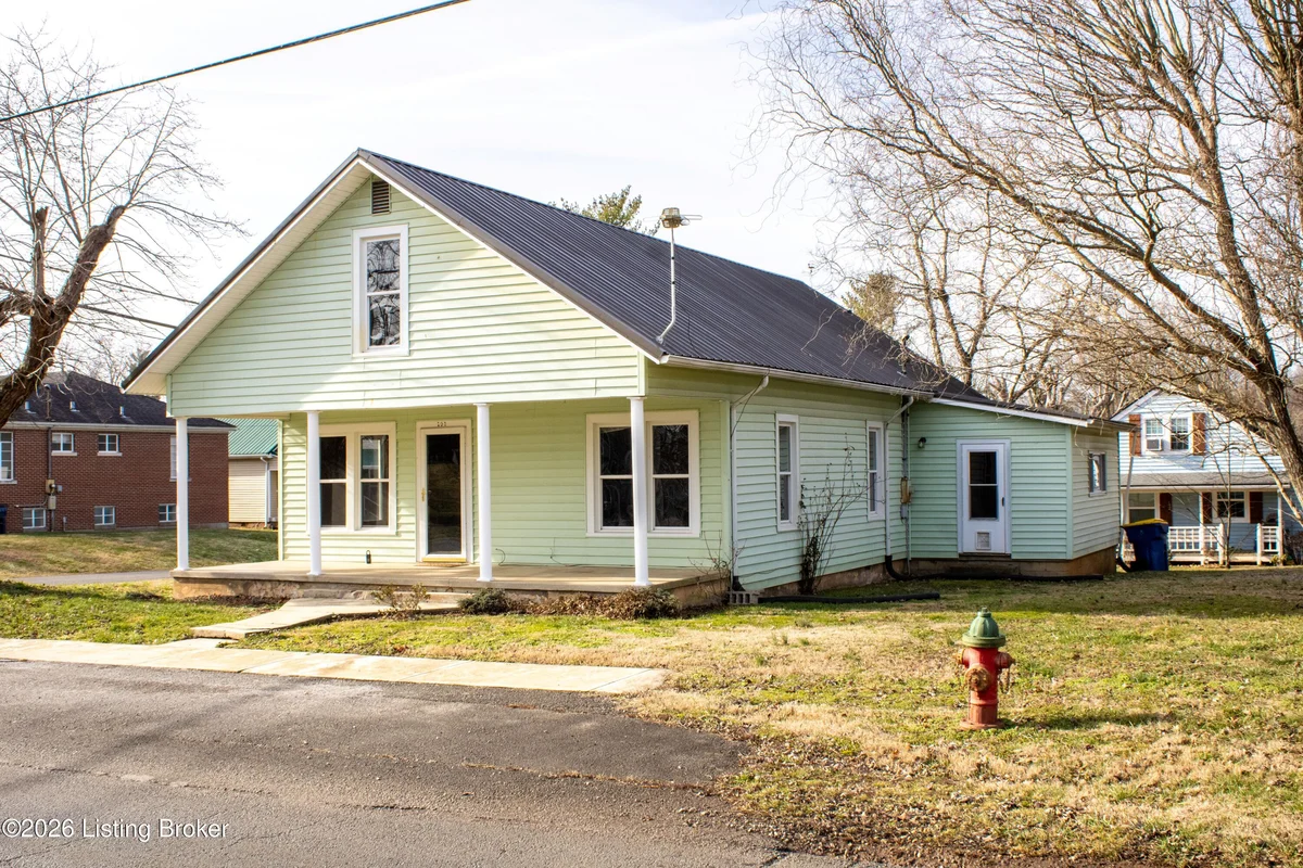 101 Mammoth Cave St - Main photo