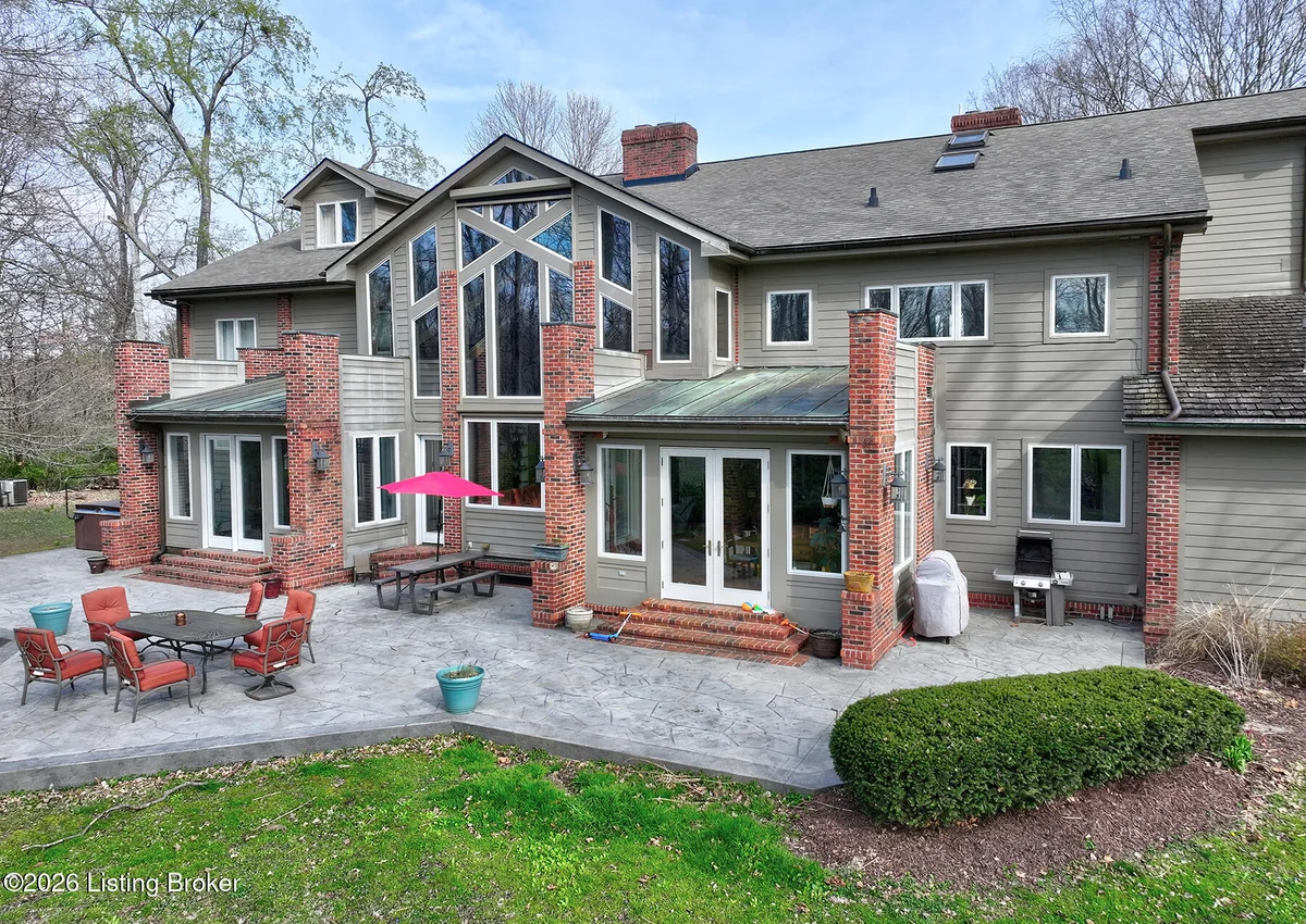 4226 Dolphin Rd - Main photo