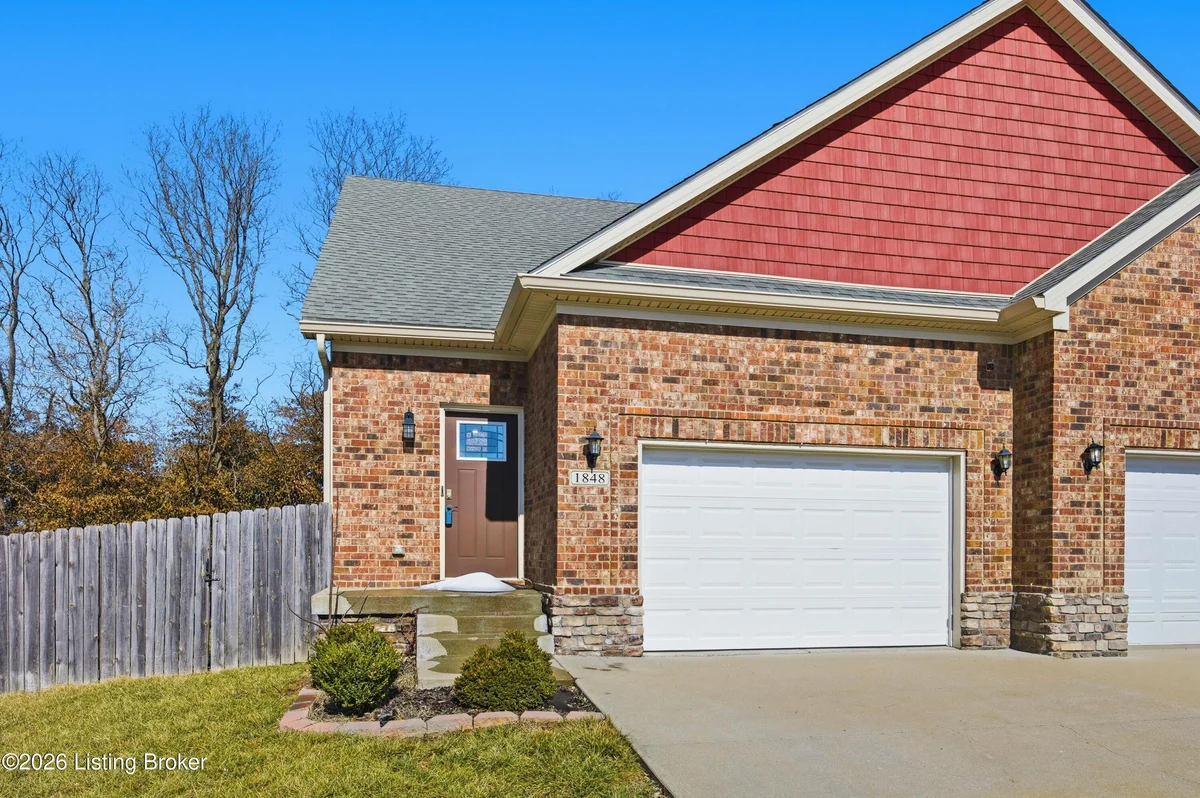 1848 Blackwell Rd - Main photo