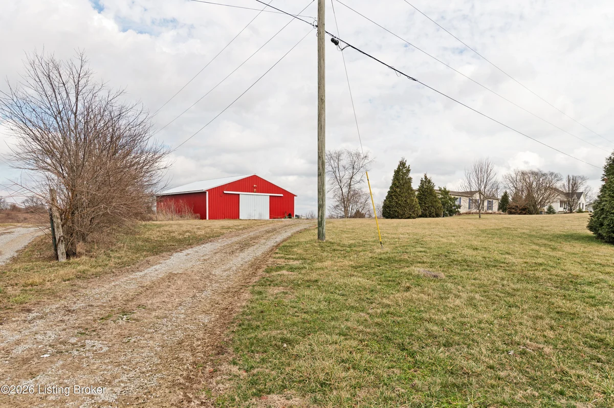 1221 Highway 1066 - Main photo