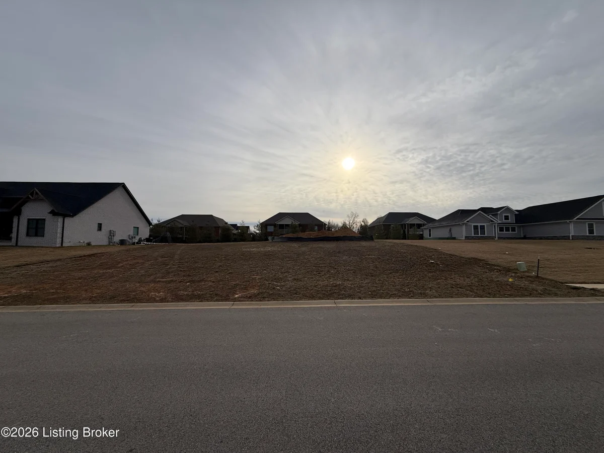 105 Barkley Ct - Main photo