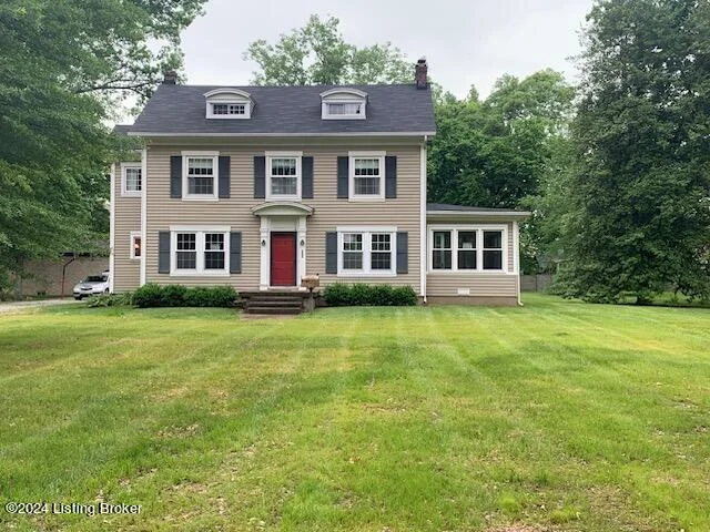325 Wood Rd - Main photo