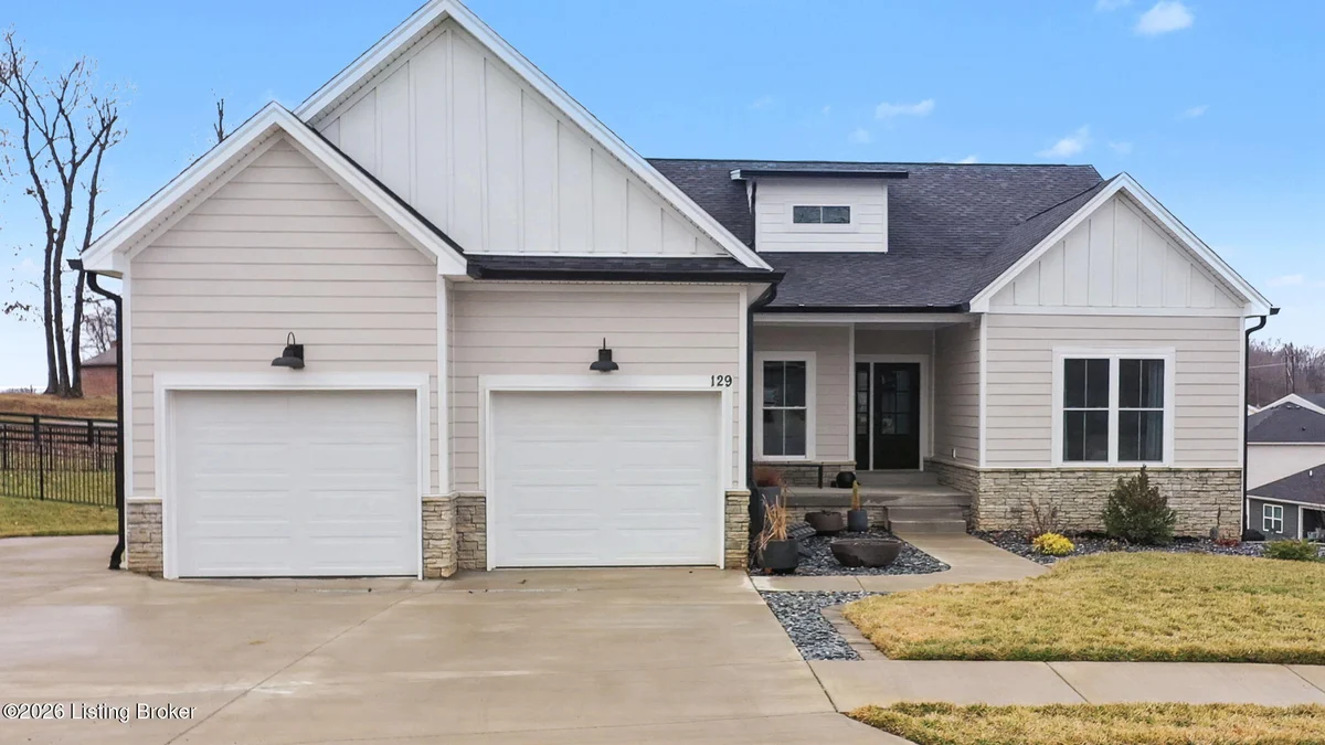 129 Highpoint Ct - Main photo