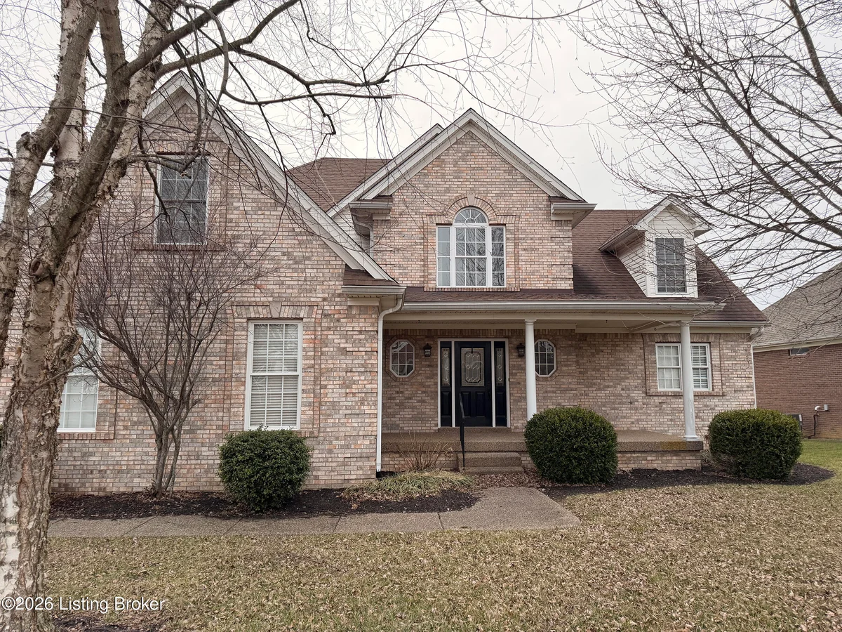 615 Ashbourne Dr - Main photo