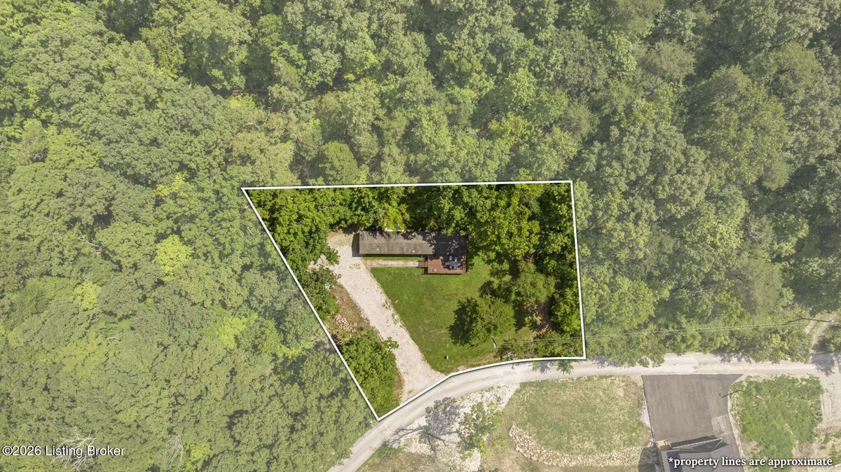 1 Twin Oaks Dr - Main photo