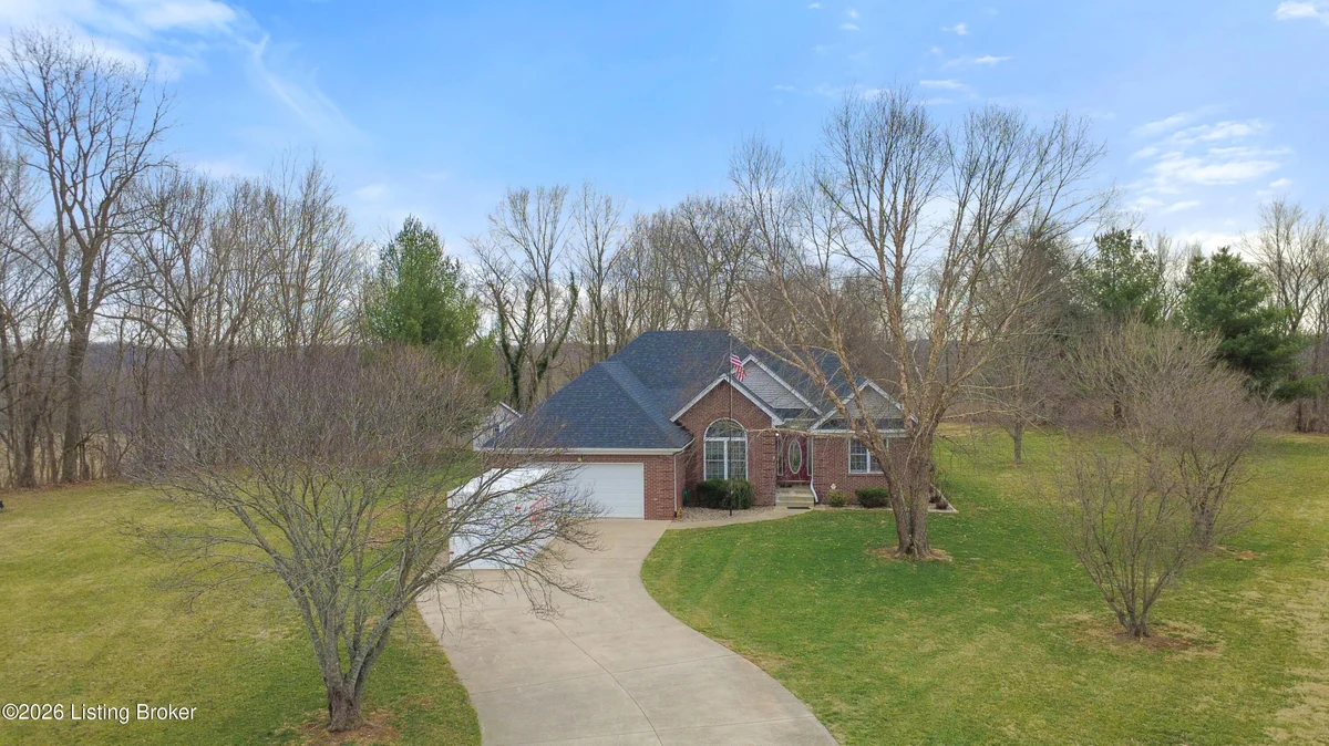 1157 Foxfire Rd - Main photo