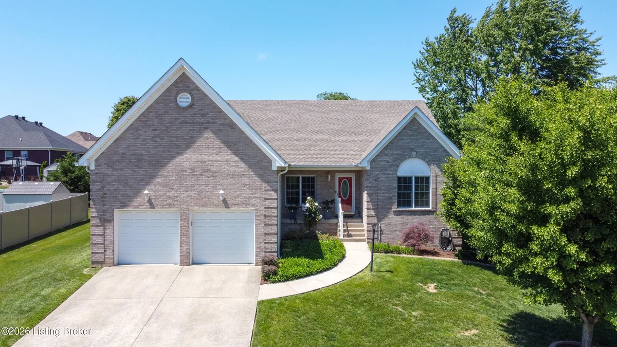 9904 Hazel Tree Dr - Main photo