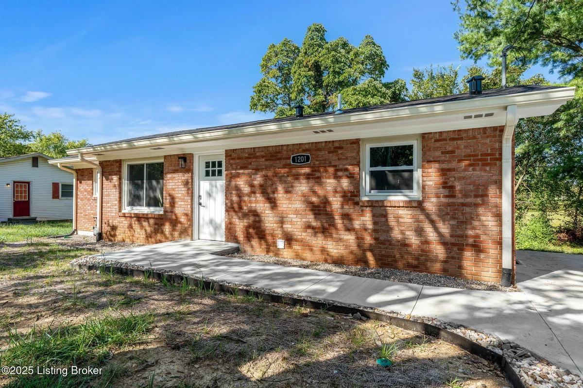 1201 Evelyn Dr - Main photo