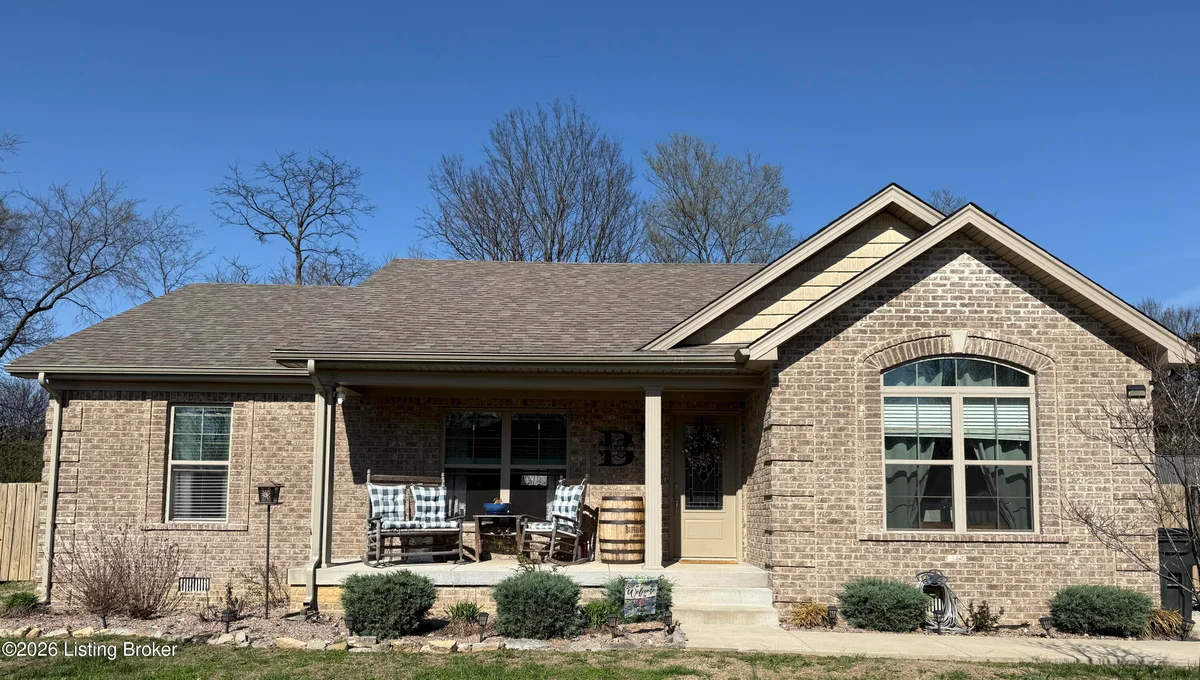 123 Glenview Dr - Main photo
