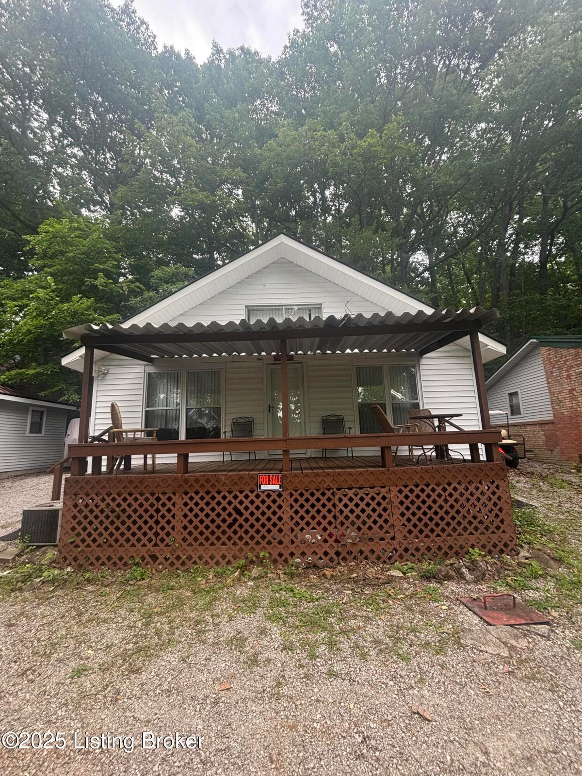 1009 Wilderness Rd - Main photo