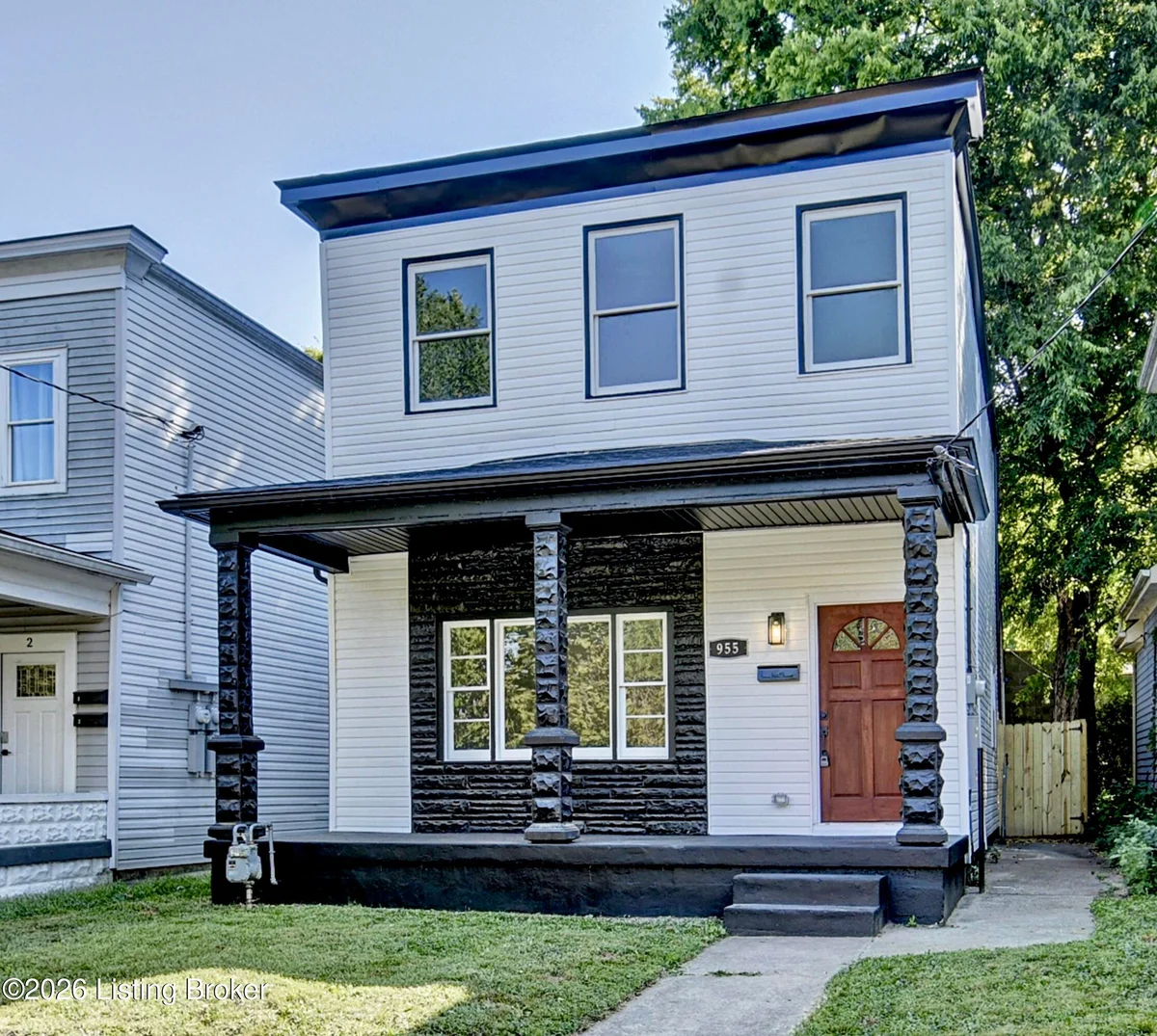 955 S 7th St - Main photo