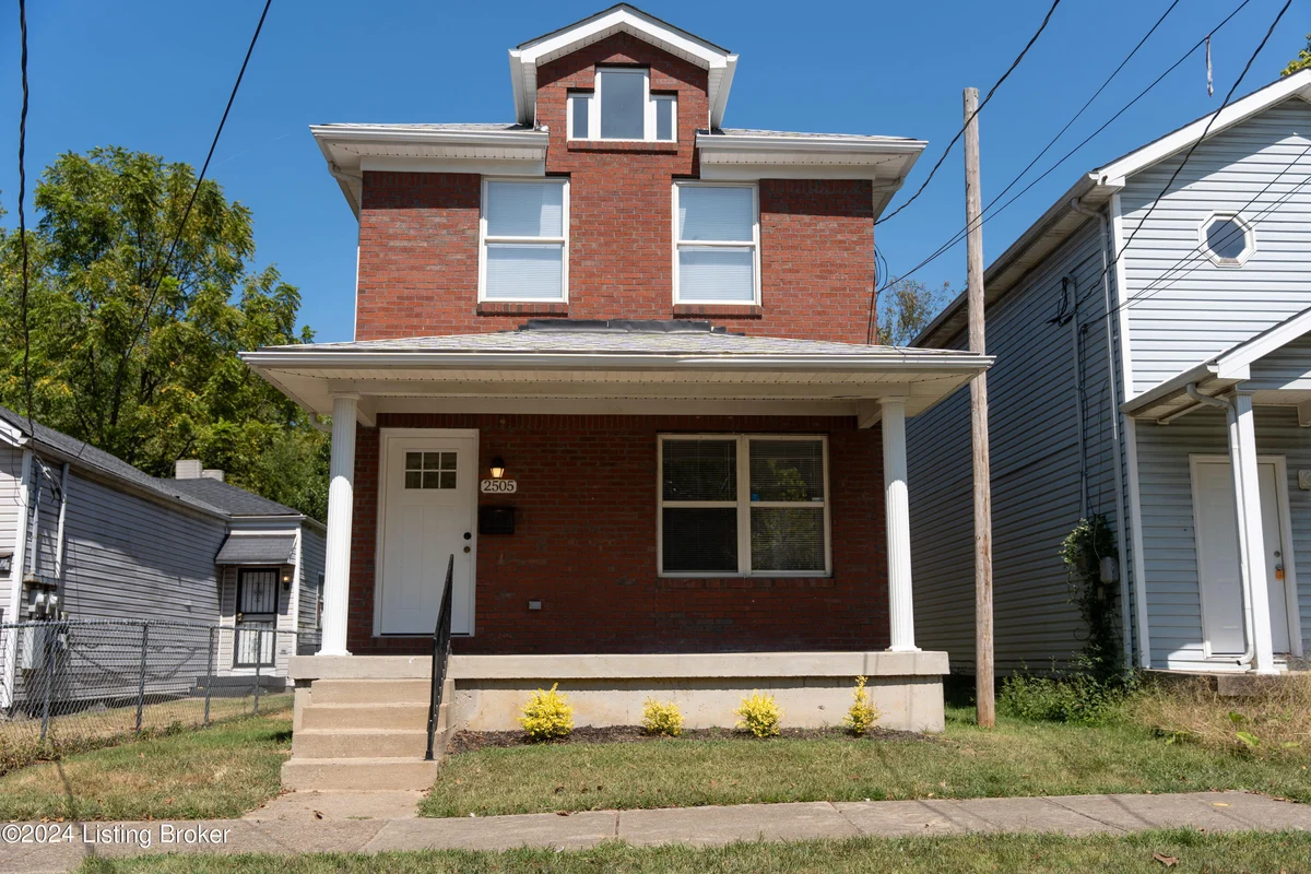 2505 Cedar St - Main photo