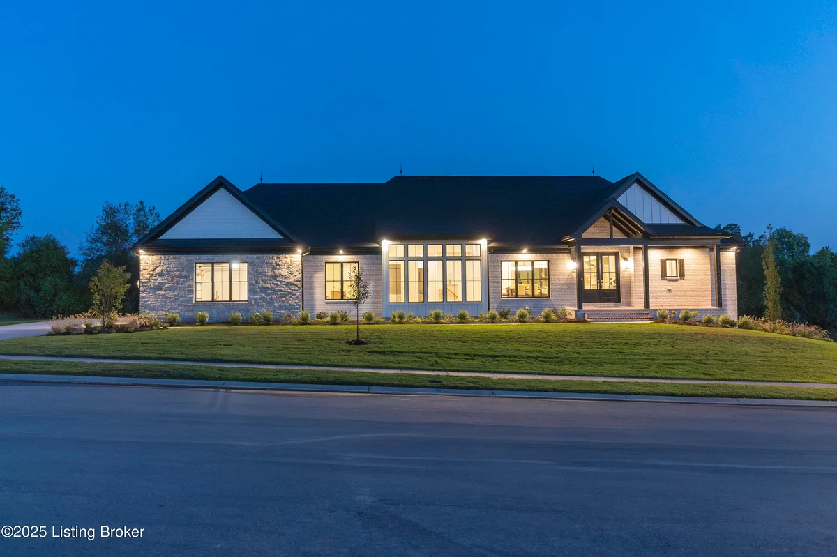 2712 Adenmore Ct - Main photo