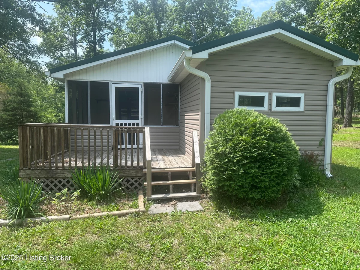 270 Foxwood Cir - Main photo