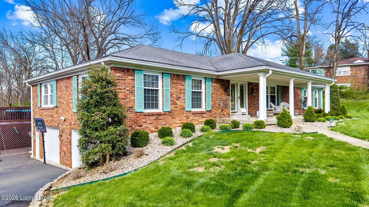 3216 Chenoweth Run Rd - Main photo