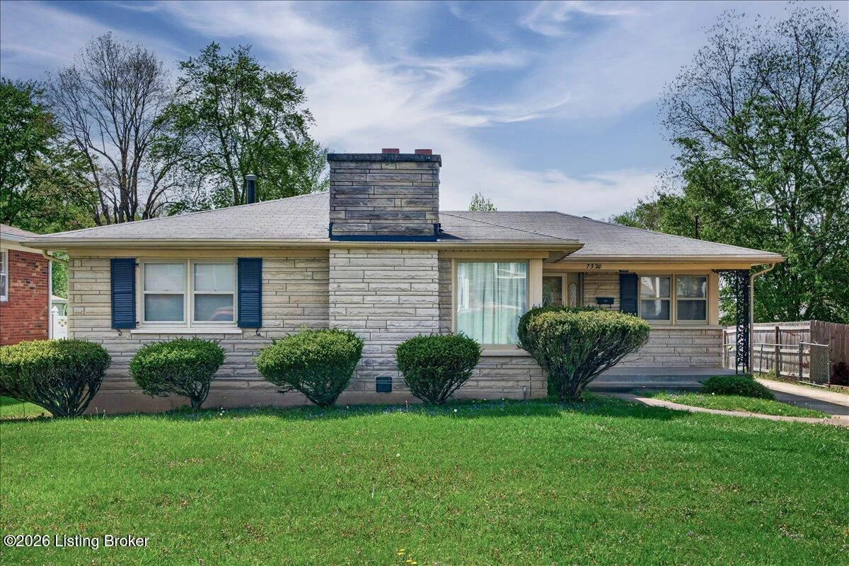 7320 Windemere Dr - Main photo