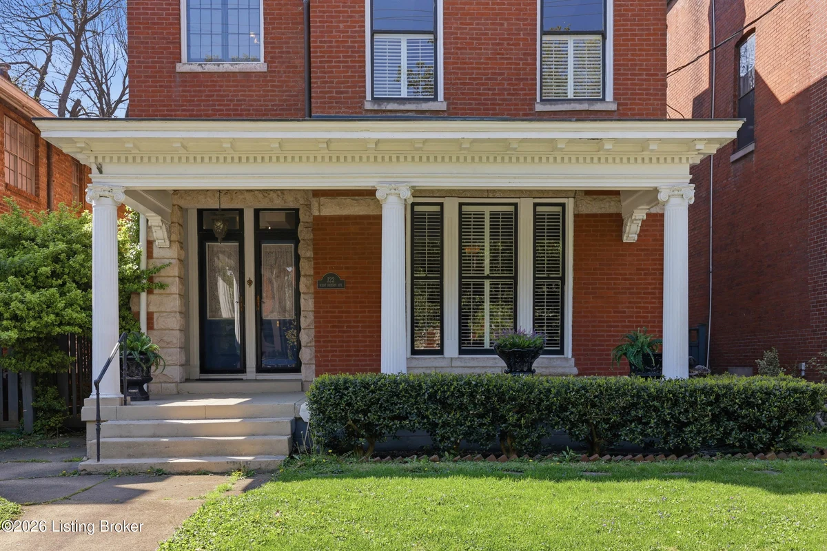 122 W Ormsby Ave - Main photo