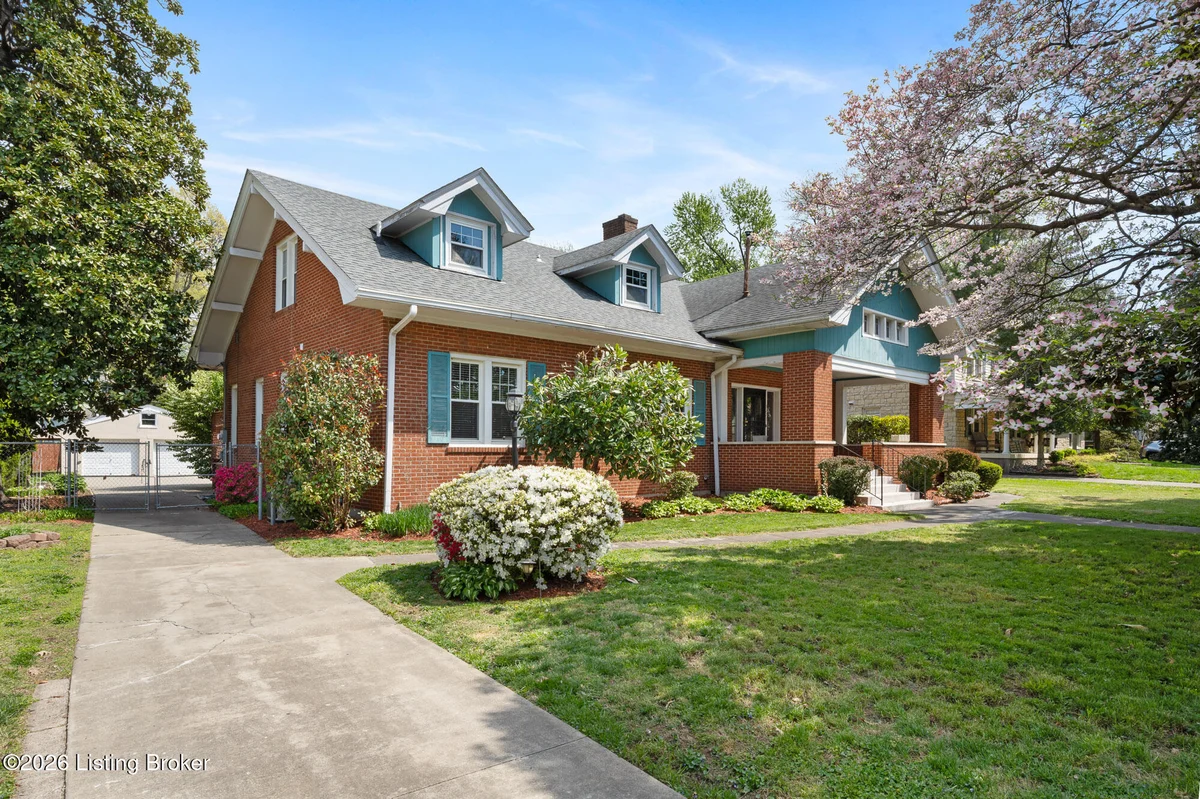 3227 Robin Rd - Main photo