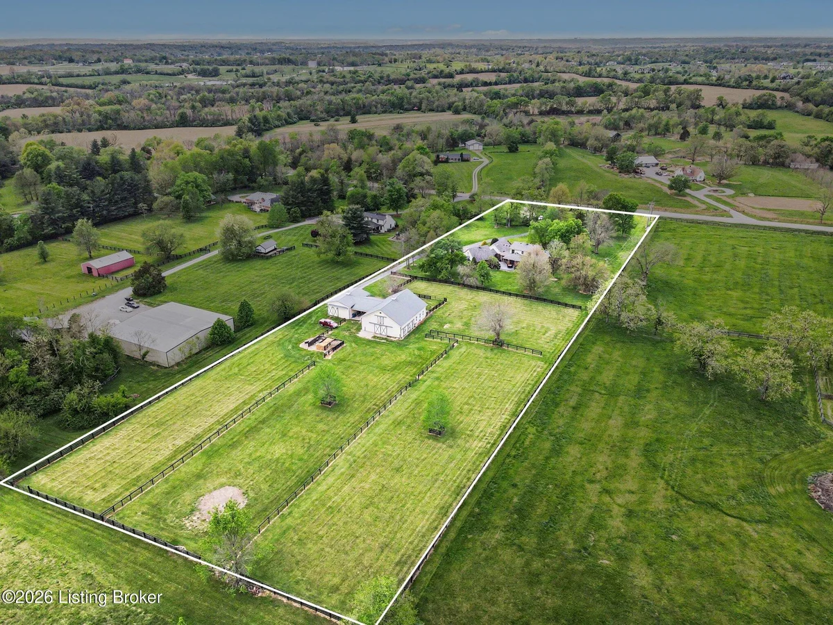 1799 Veechdale Rd - Main photo
