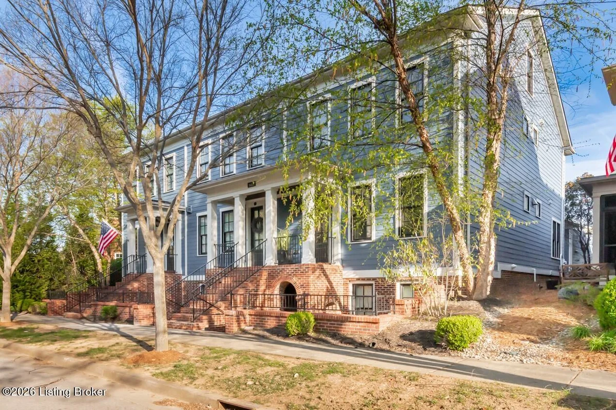 9403 Delphinium St 103 - Main photo