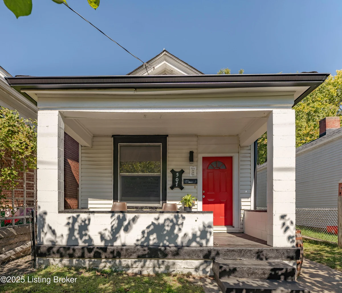 507 E Oak St - Main photo