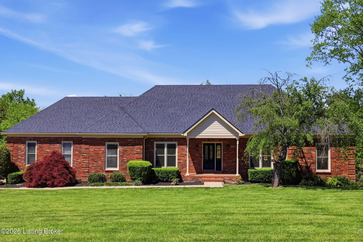 1507 Colonial Ct - Main photo