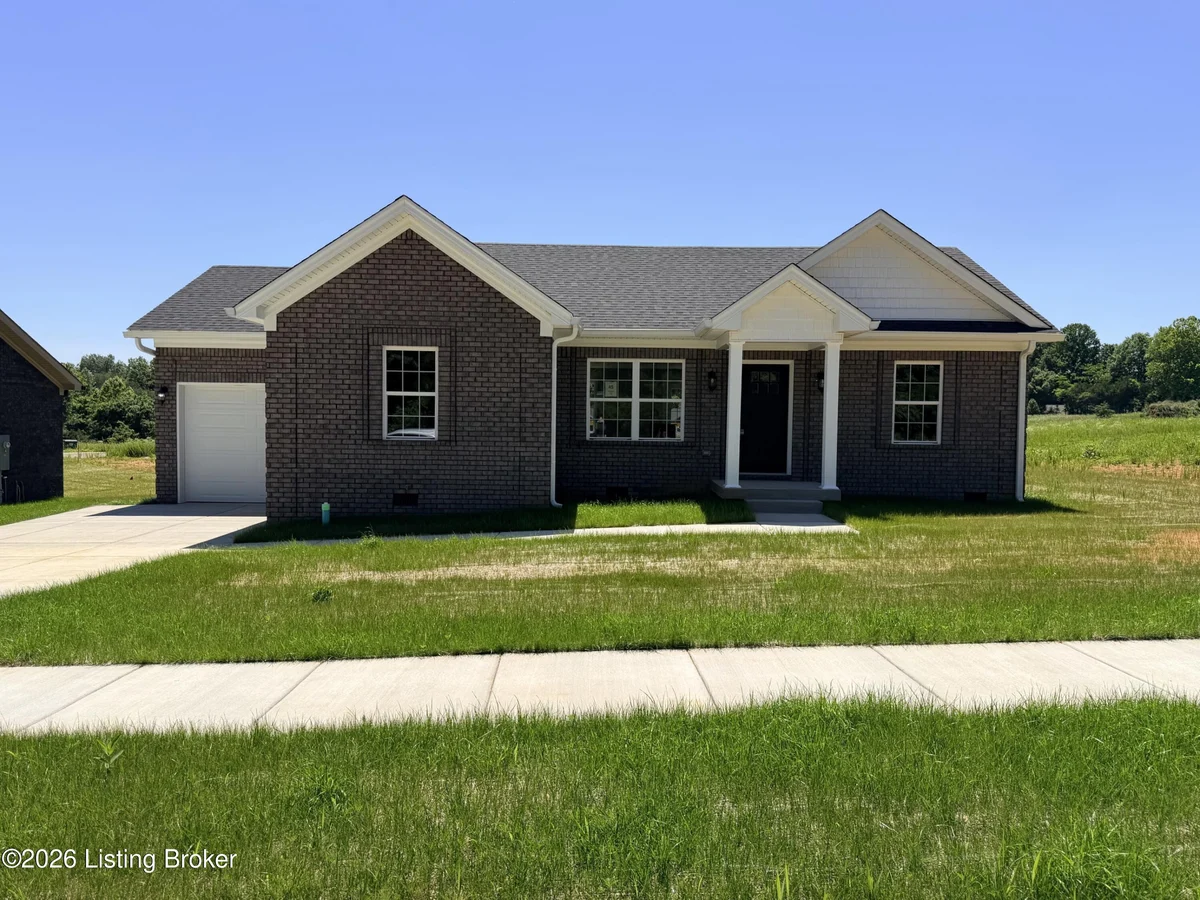 104 American Dr - Main photo