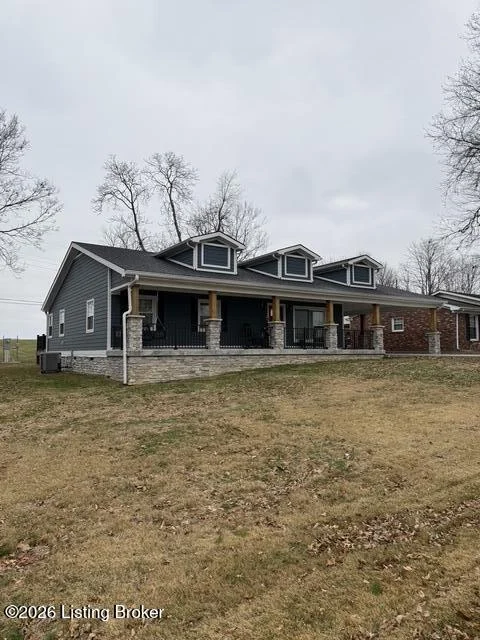 142 Allan St - Main photo