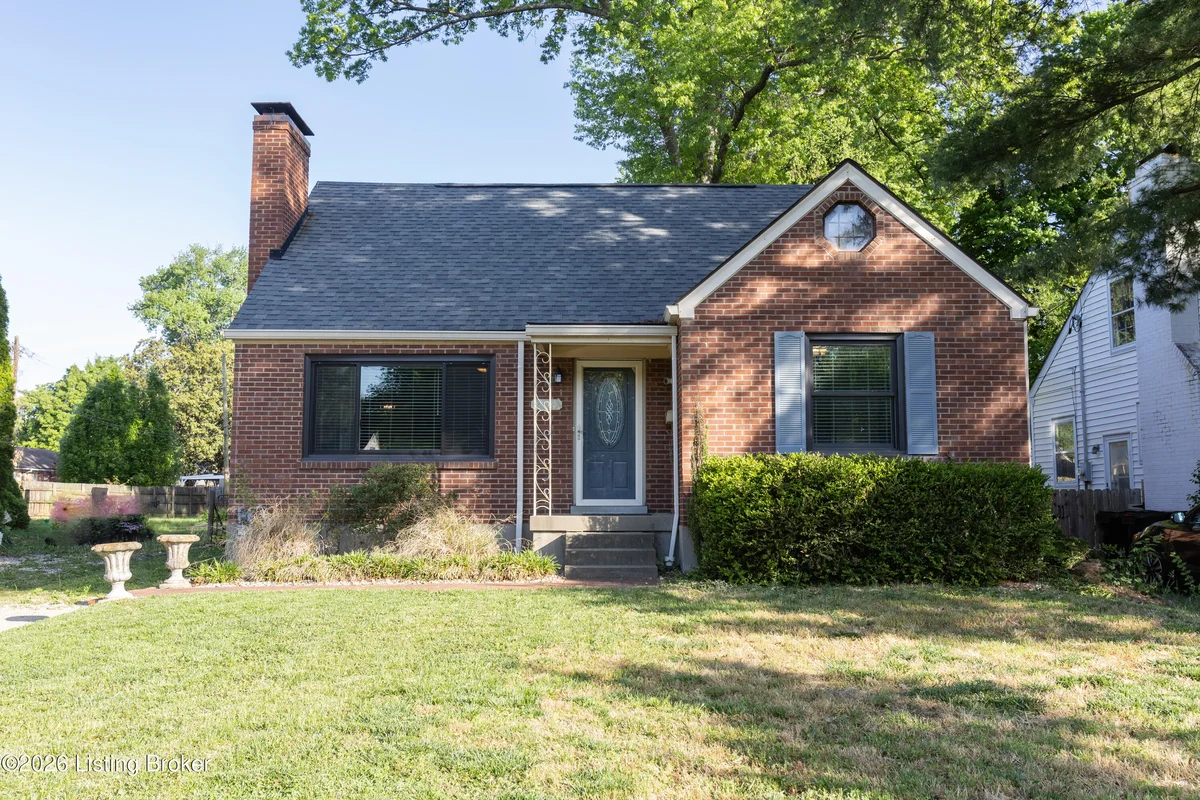 2421 Clarendon Ave - Main photo