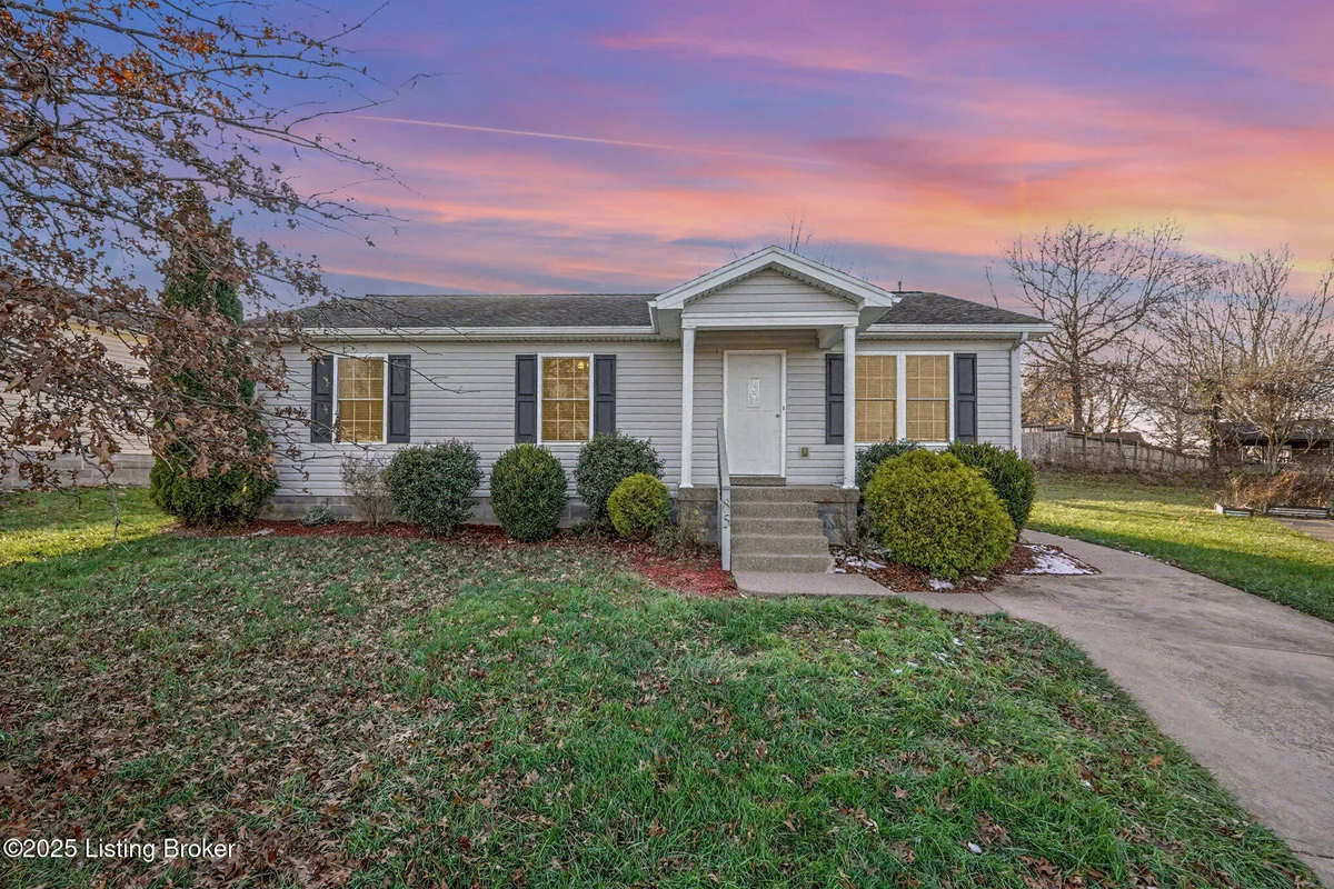 85 Lakeview Cir - Main photo