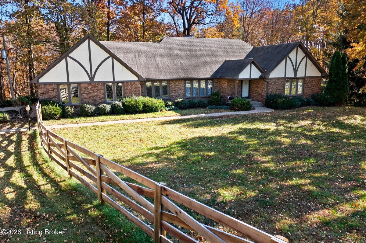 2960 Virginia Ave - Main photo