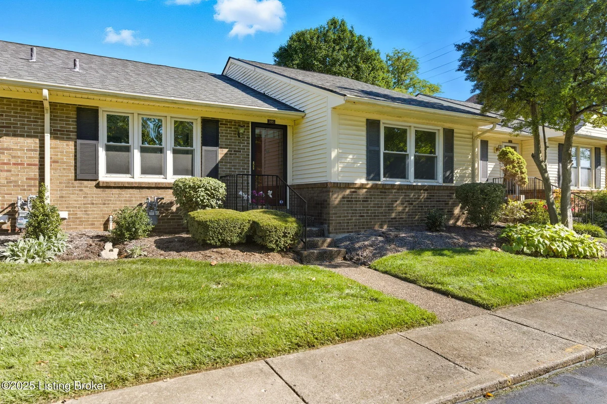 105 Sycamore Dr - Main photo