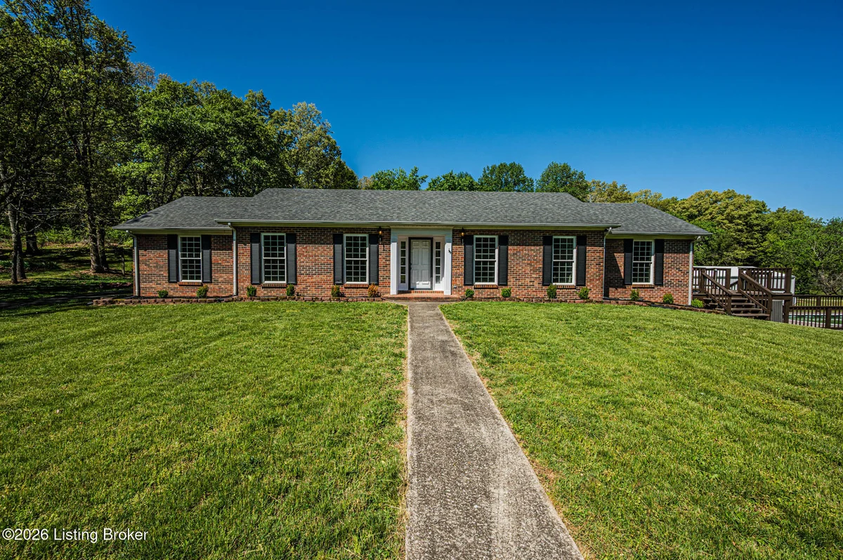 270 Doyle Rd - Main photo