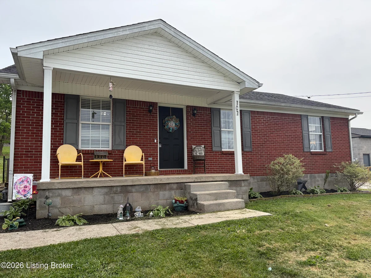 107 Watts Ct - Main photo