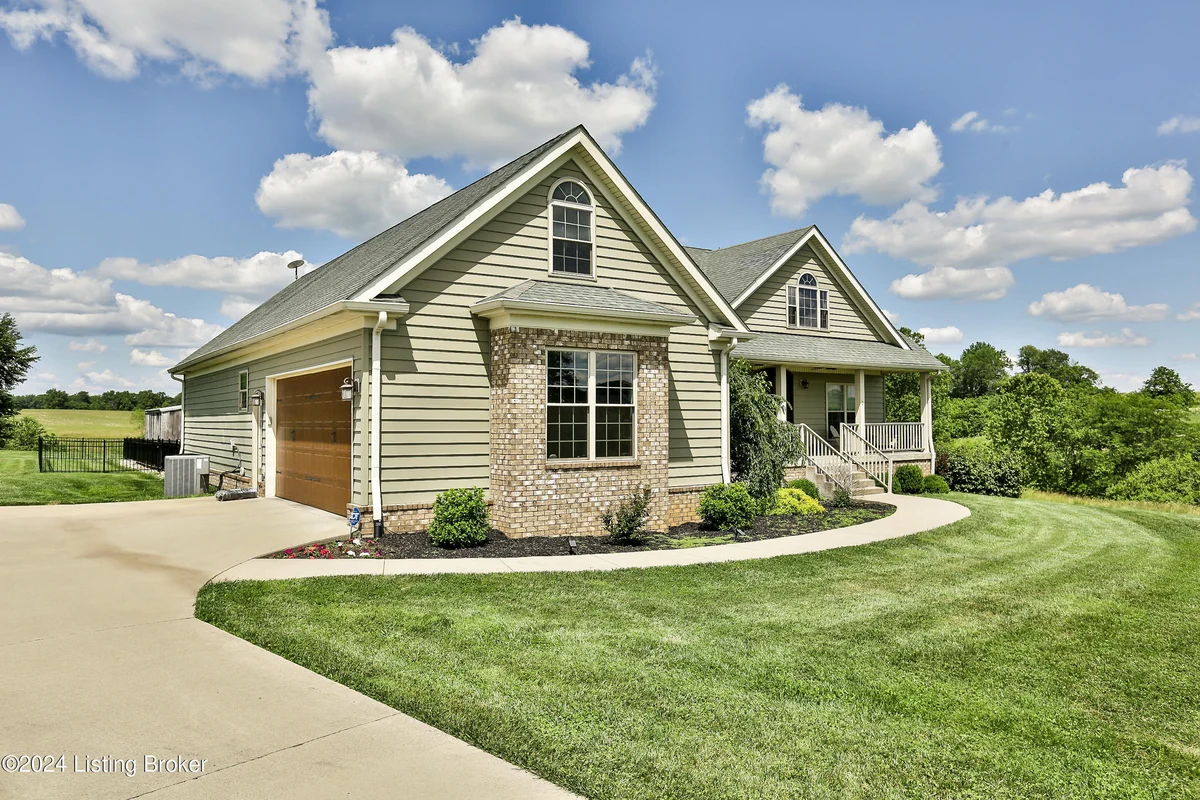 3790 W Vigo Rd - Main photo