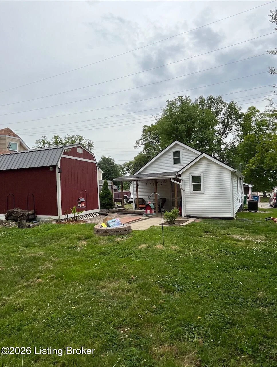 208 Chandler St - Main photo
