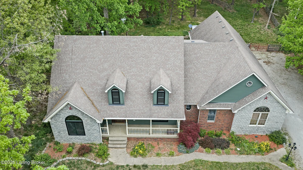 180 Bowman Ct - Main photo