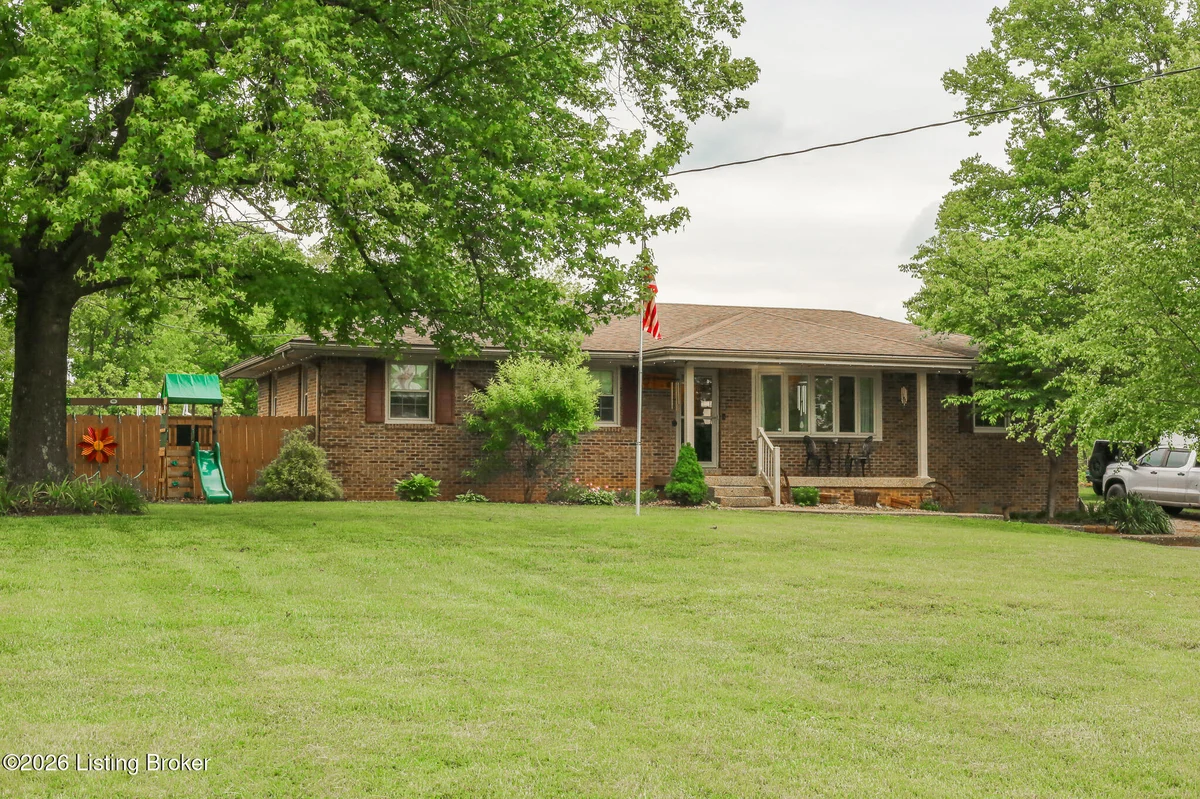 3854 Bells Mill Rd - Main photo