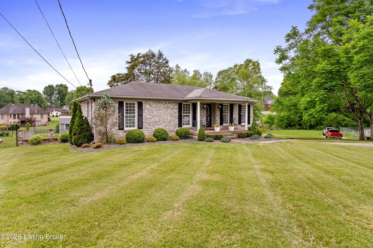3602 Garden Ct - Main photo