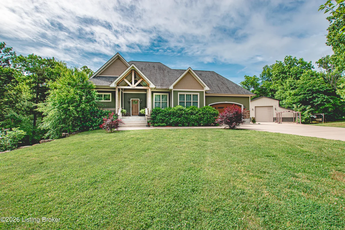 189 Lotus Dr - Main photo