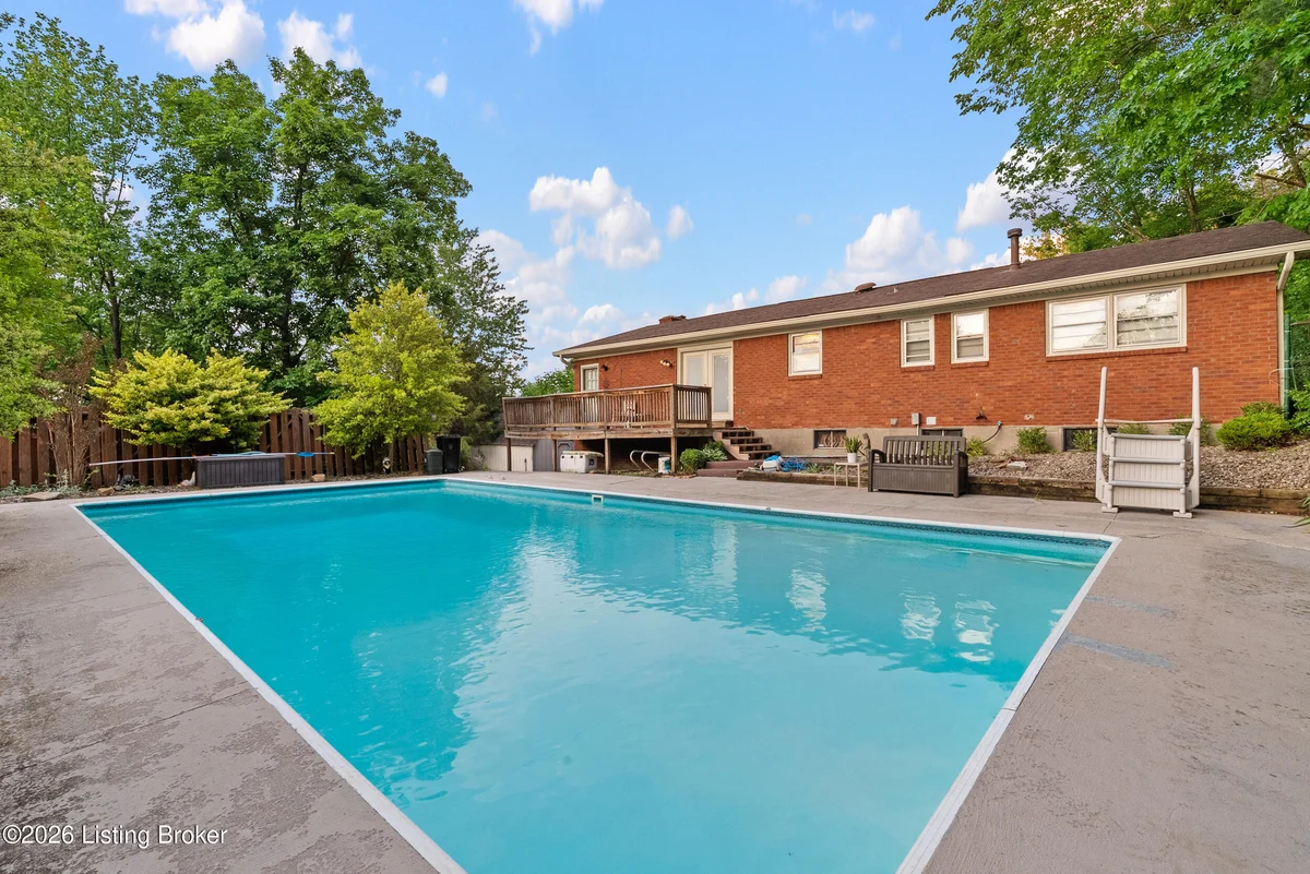 7404 Chant Ct - Main photo