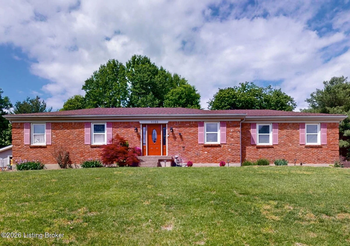 1103 Cliffwood Dr - Main photo